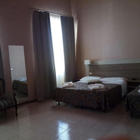 Hhb Hotel Флоренція Екстер'єр фото
