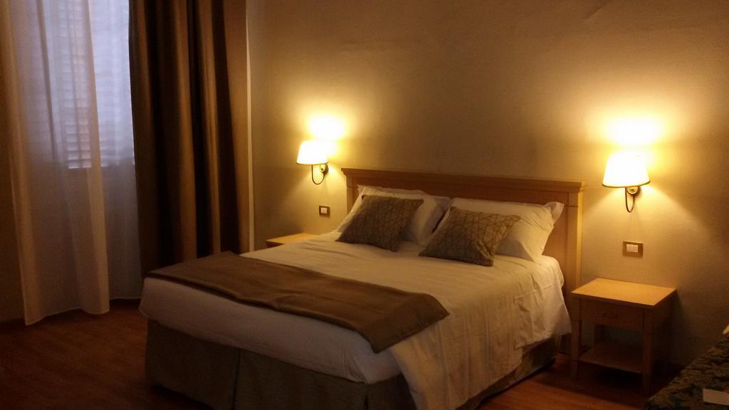 Hhb Hotel Флоренція Екстер'єр фото