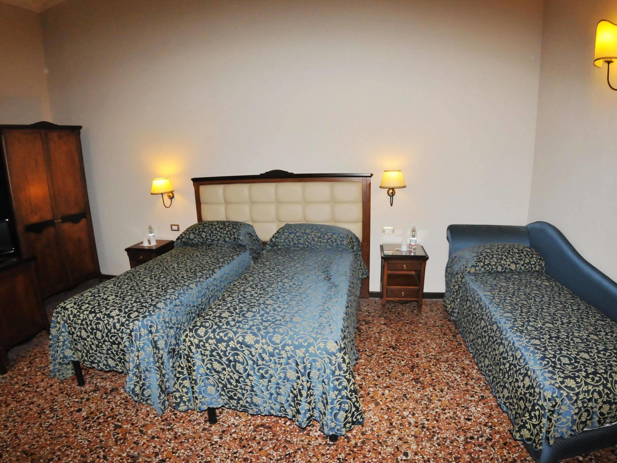 Hhb Hotel Флоренція Екстер'єр фото