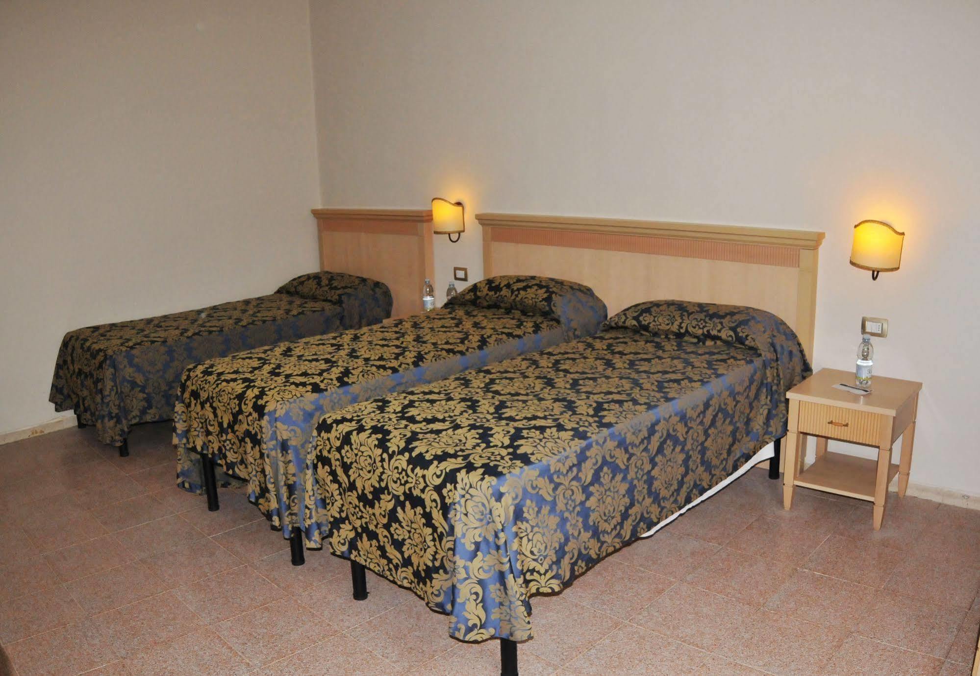 Hhb Hotel Флоренція Екстер'єр фото